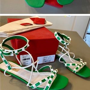 ISO!!!!! Looking for these in my size (7.5/8)!